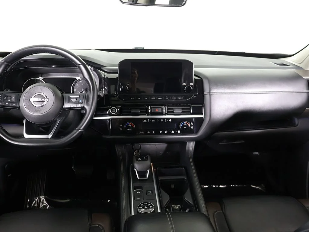 Used 2023 Beige Nissan Platinum image 45