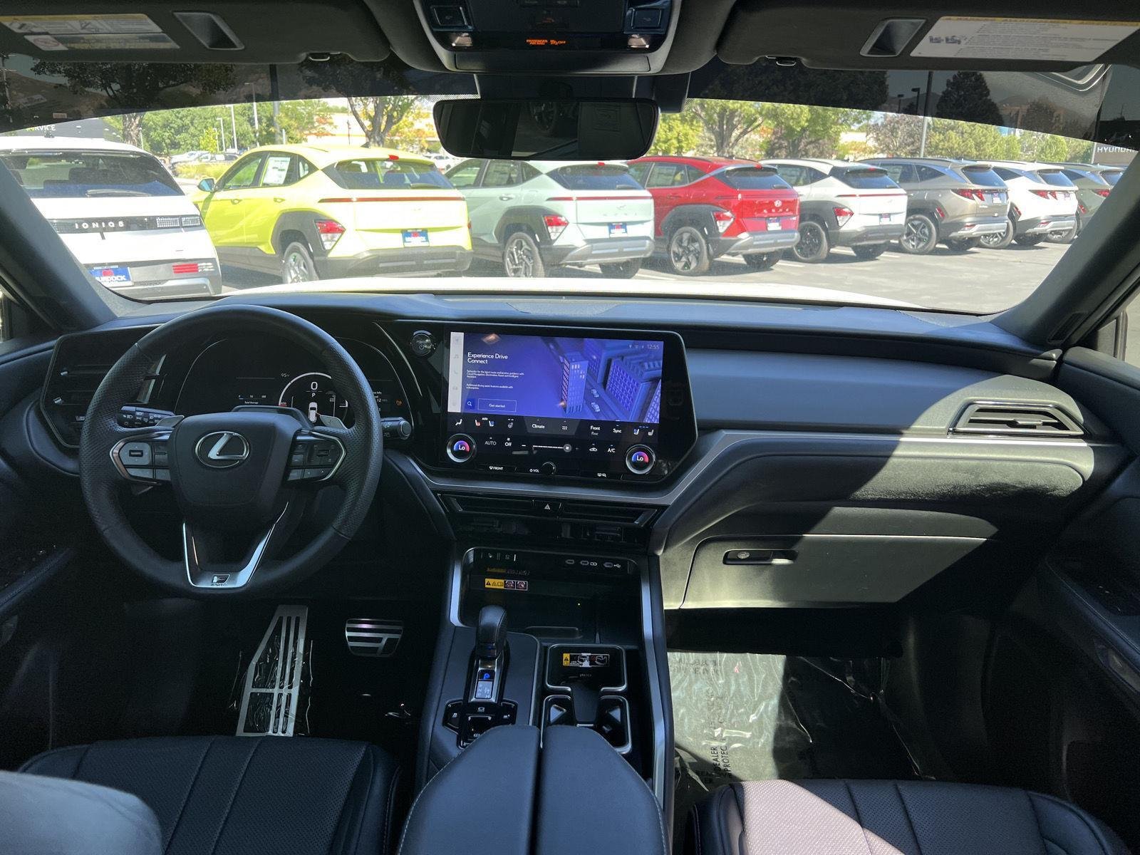 Used 2024 Wind Chill Pearl Lexus TX 500h F SPORT Premium image 24