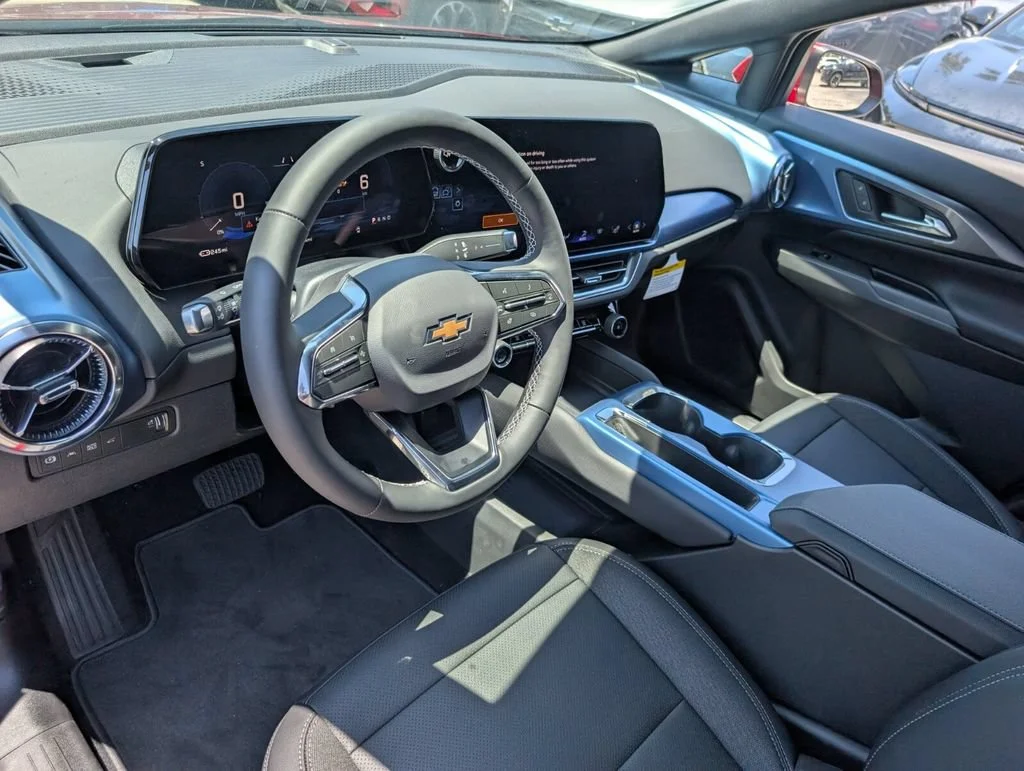 2026 Chevrolet Equinox EV 2LT - Photo 6