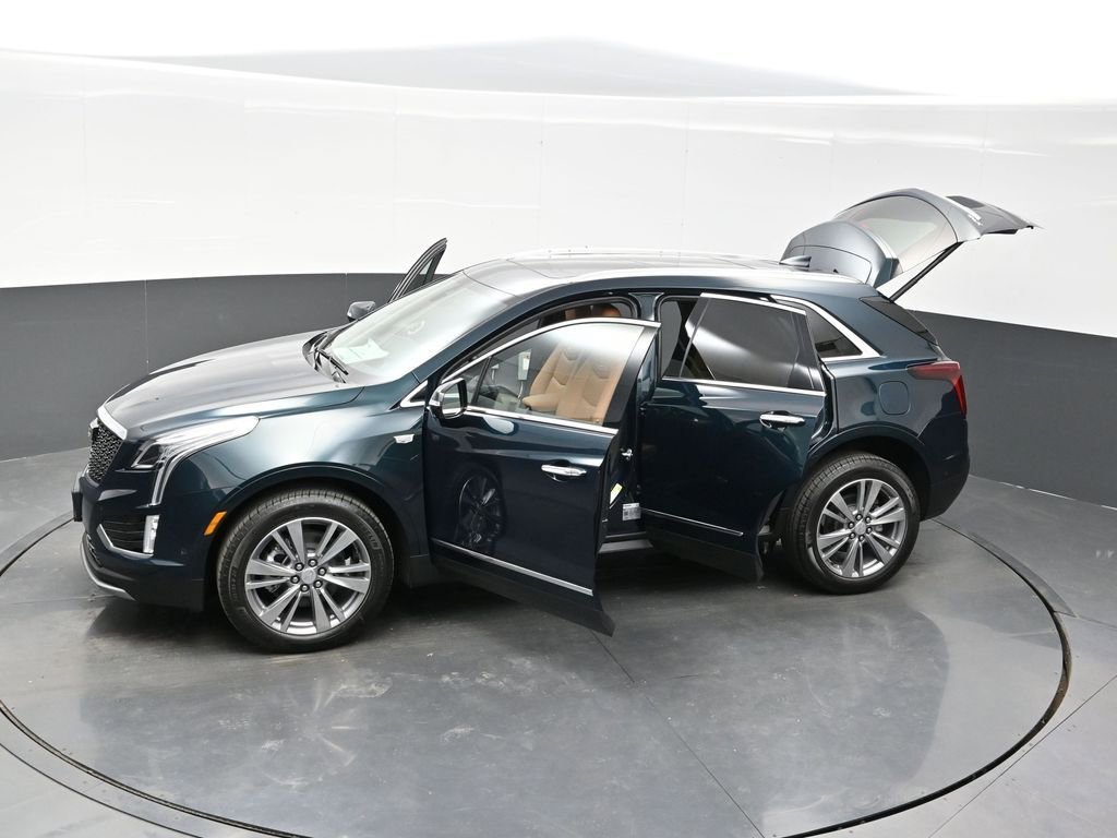 Used 2026 Emerald Lake Metallic Cadillac Premium Luxury image 58