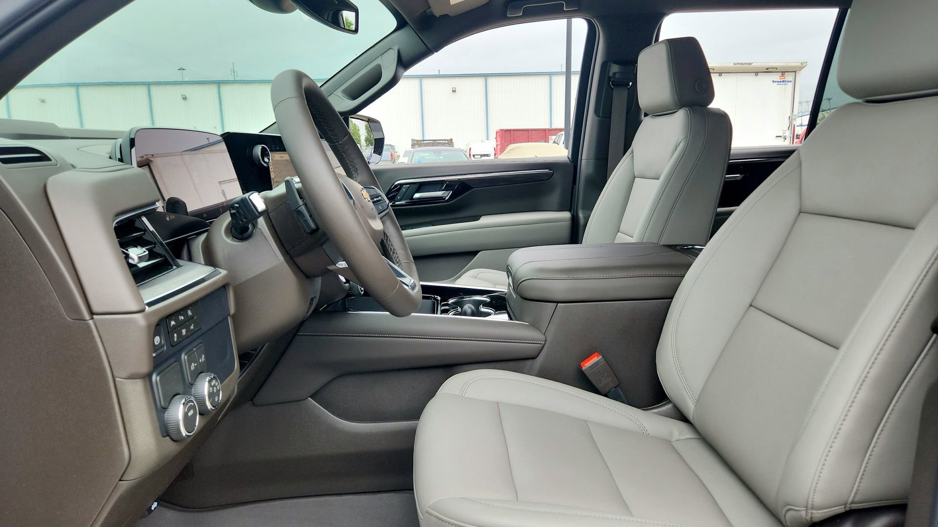 2026 Chevrolet Tahoe LT - Photo 14