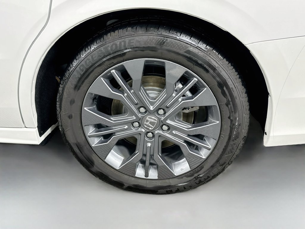 2026 Honda Odyssey Touring - Photo 30