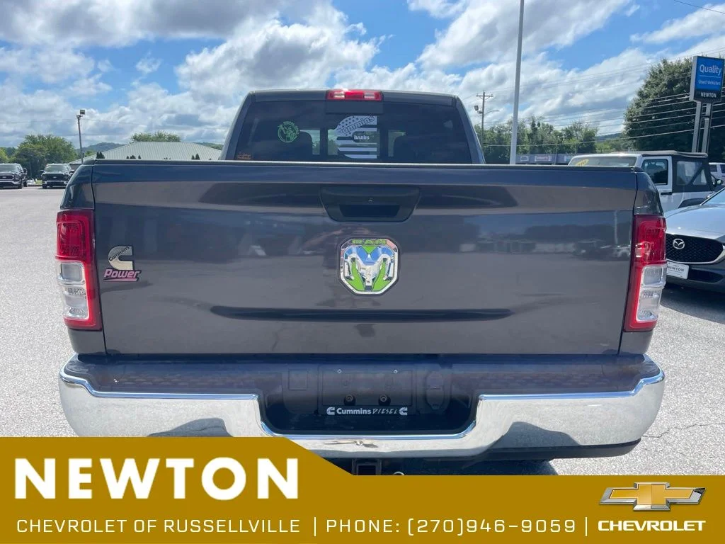 Used 2022 Crystal Metallic Ram Tradesman image 14
