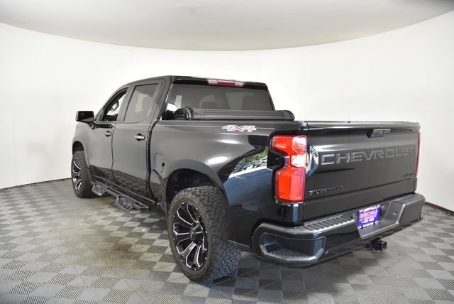 Used 2022 Black Chevrolet Custom image 8