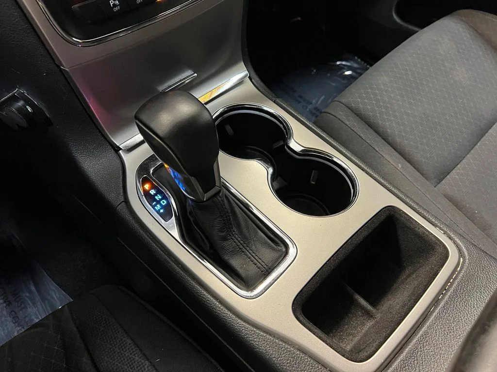 Used 2019 Red Jeep Laredo E image 26