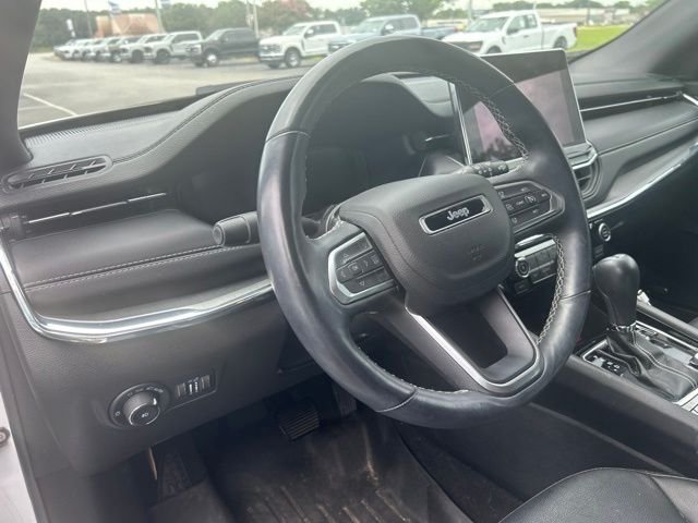 Used 2022 White Jeep Limited image 6