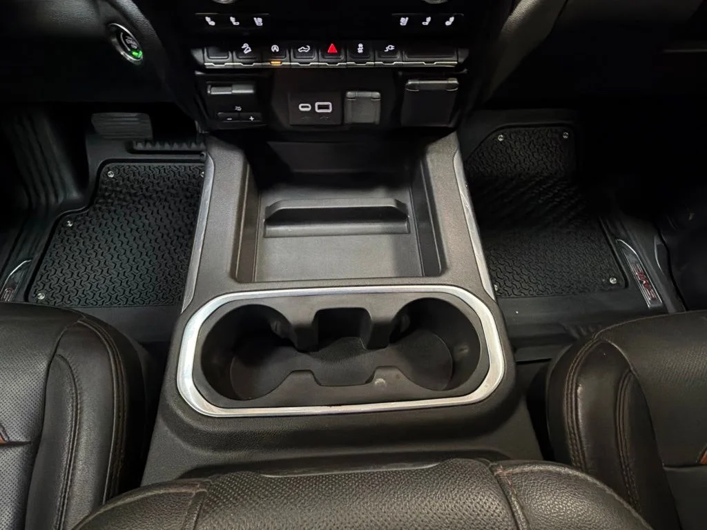 Used 2021 Summit White GMC AT4 image 21