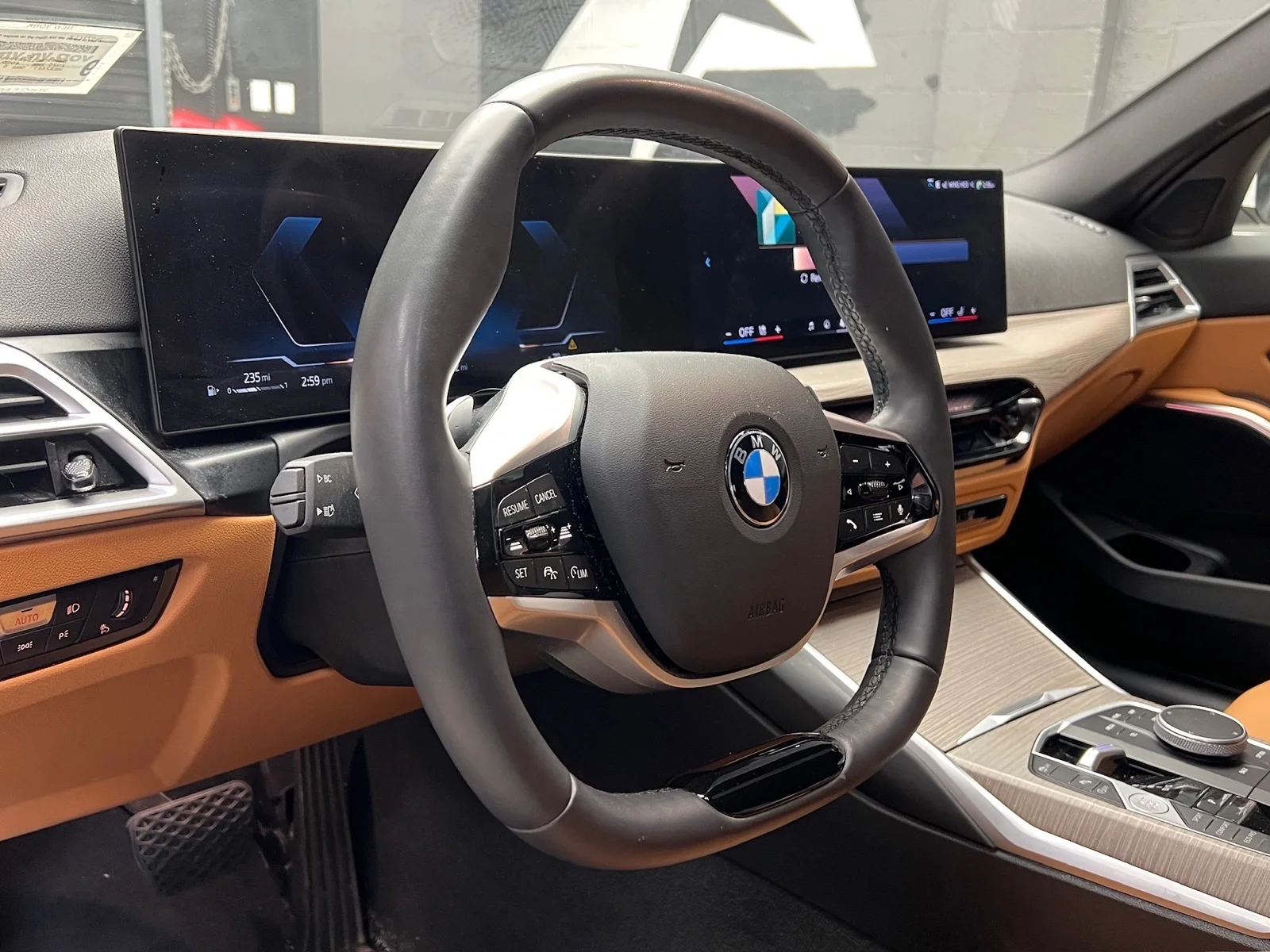 Used 2025 Alpine White (300) BMW 330i image 9