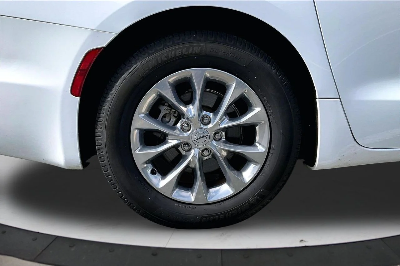 Certified Used 2021 White Chrysler Touring L image 35