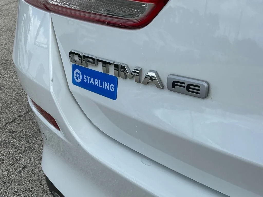 Used 2020 White Kia LX image 16