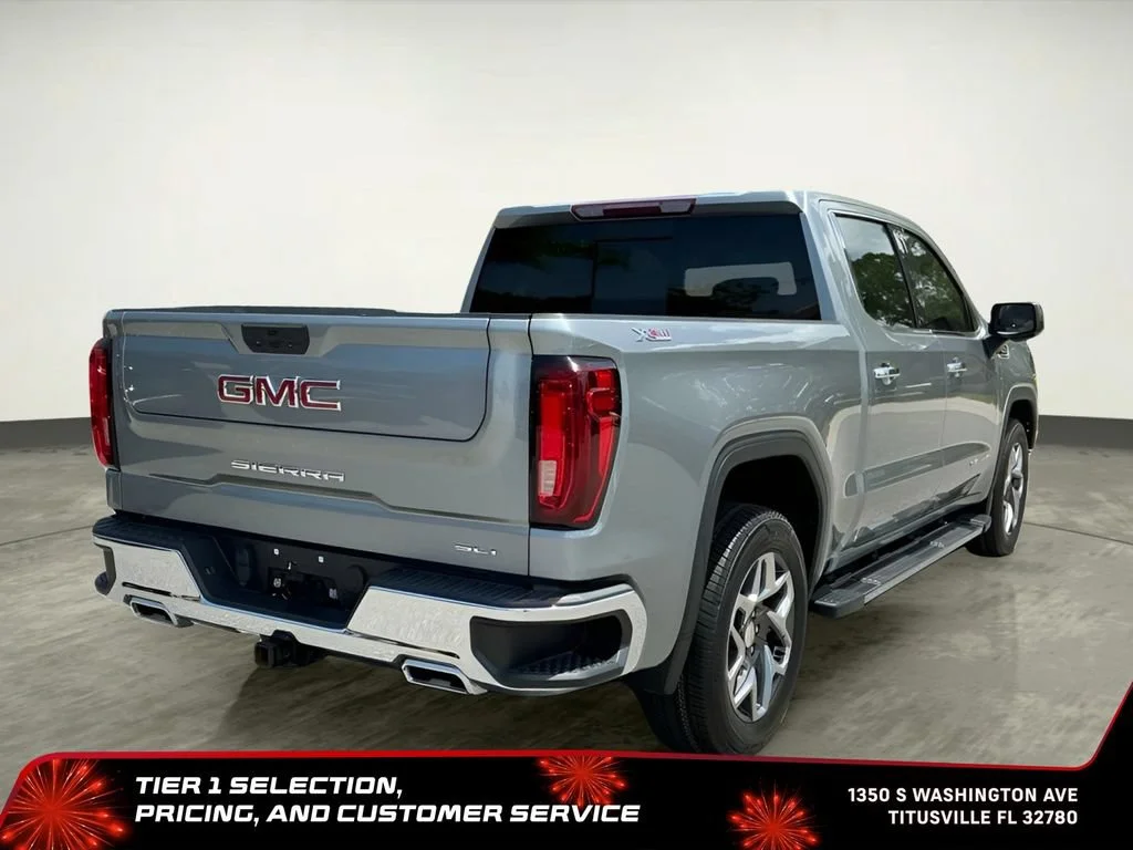 Used 2023 Sterling Metallic GMC SLT image 9