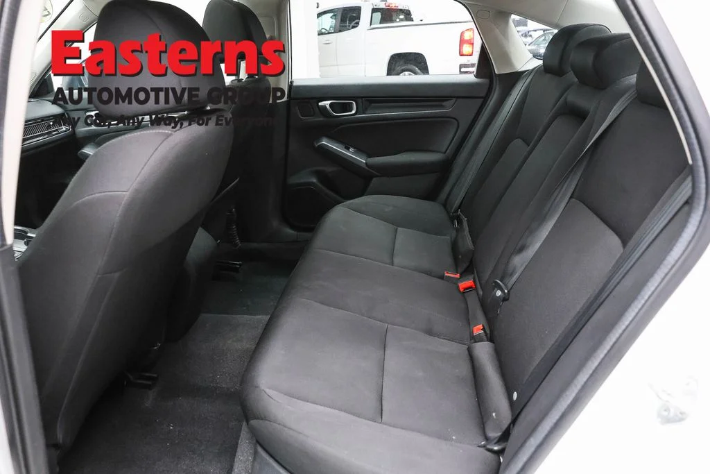 Used 2024 White Honda EX image 19