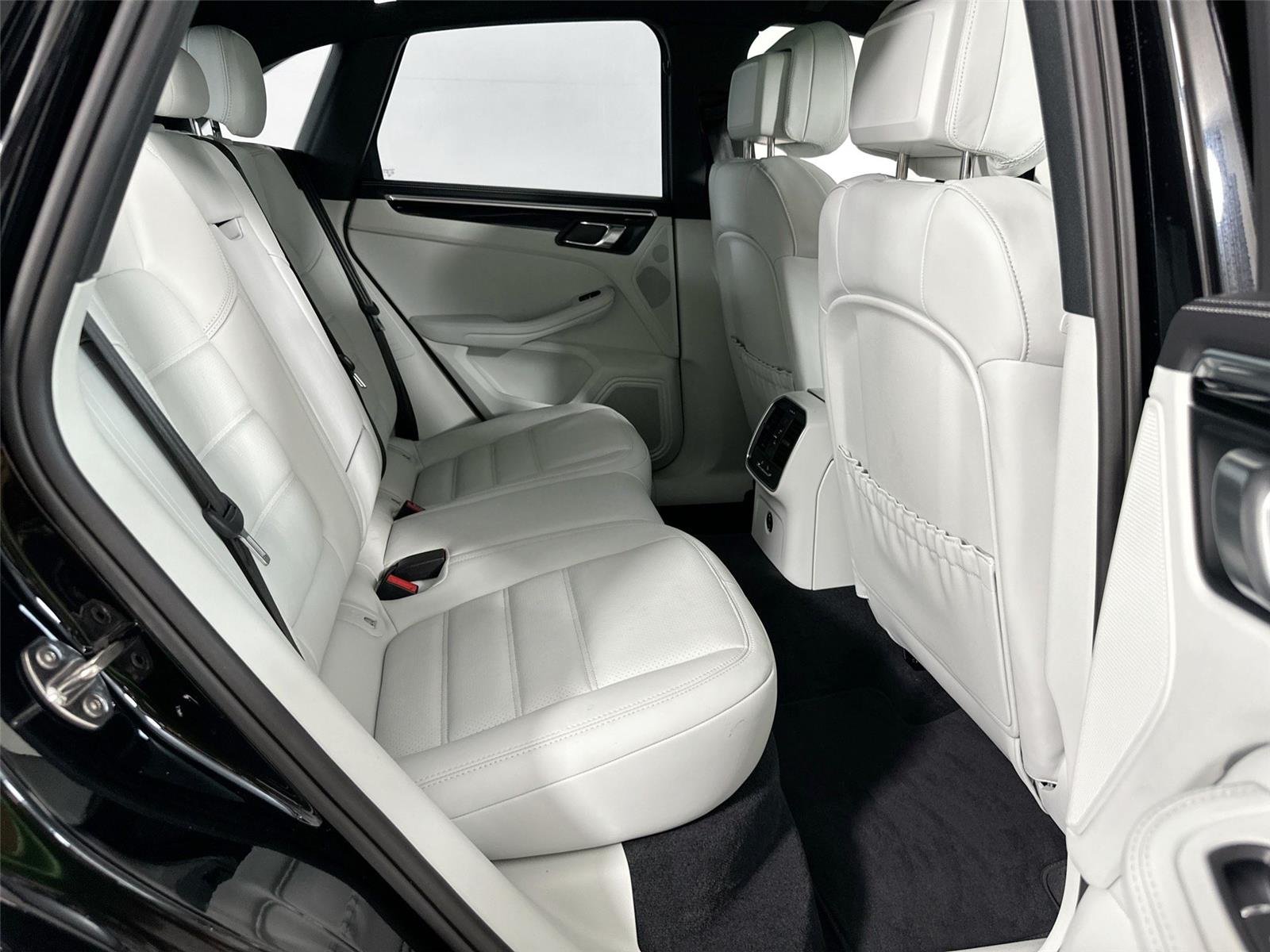 2024 Porsche Macan Base - Photo 20