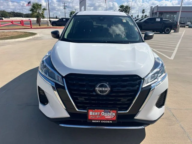 Used 2023 White Nissan S image 2