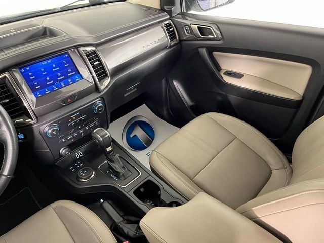 Used 2019 White Ford Lariat image 34