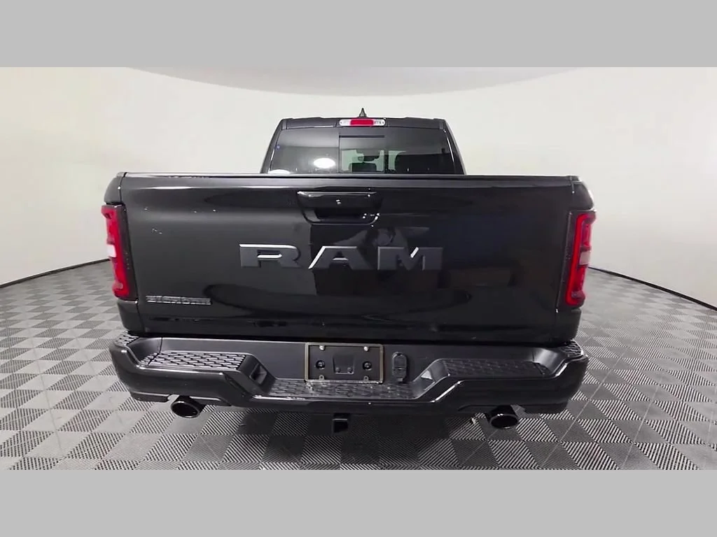 New 2026 Diamond Black Crystal Pearl-Coat Exterior Paint RAM Big Horn image 29