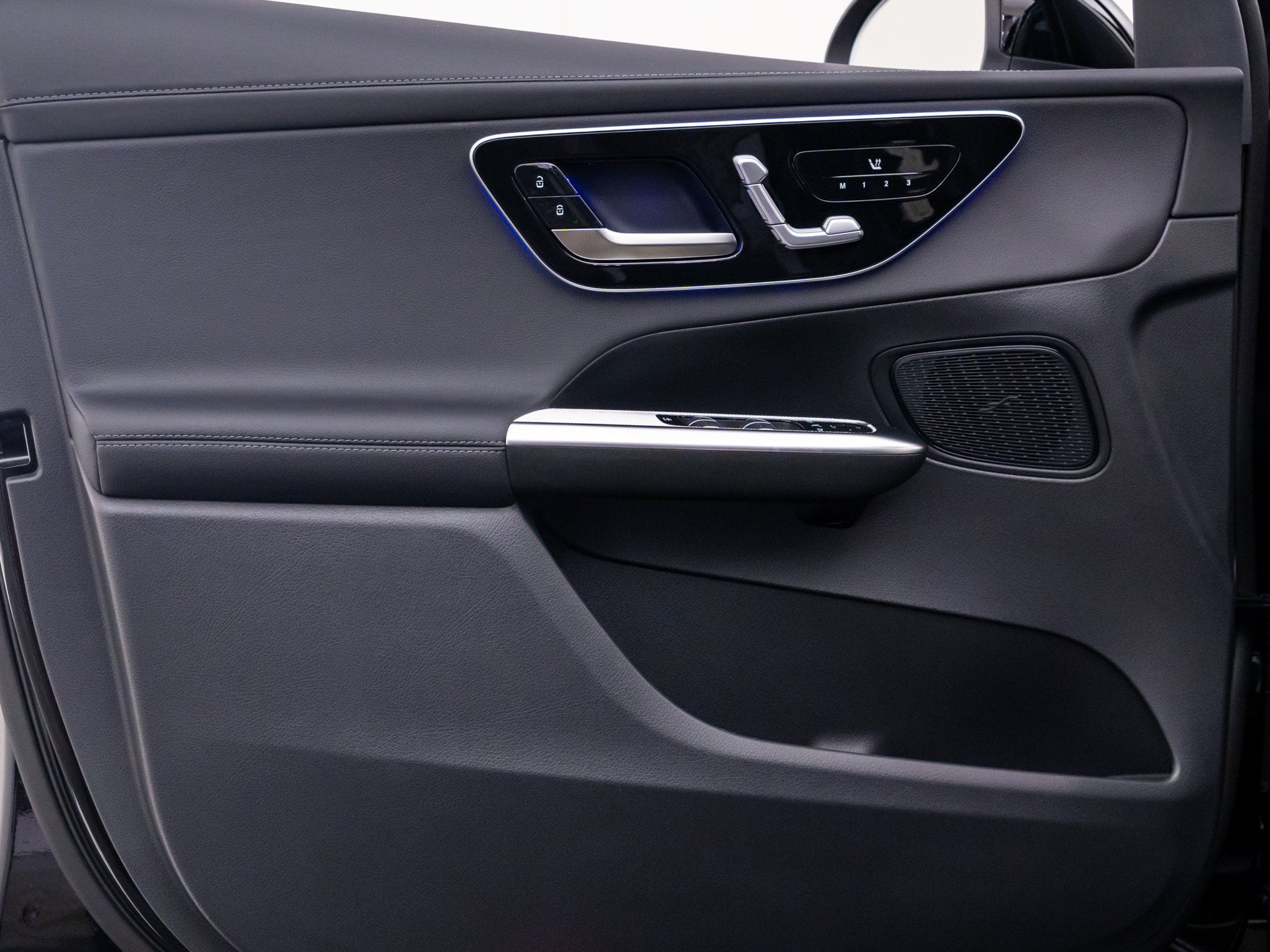 New 2026 Black Mercedes-Benz GLC 300 image 60