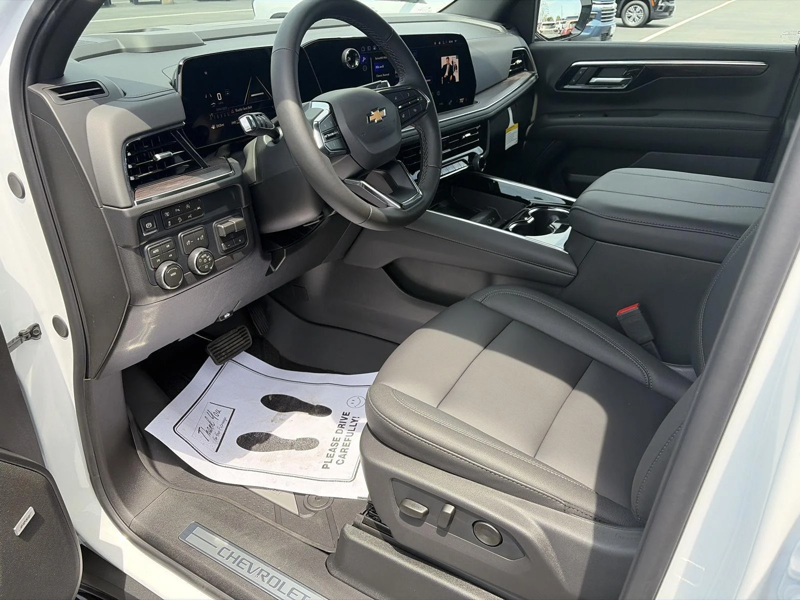 New 2026 Summit White Chevrolet LT image 19