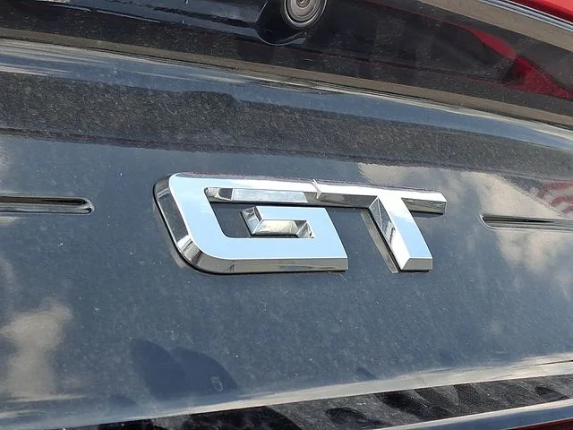 Used 2022  Ford GT Premium image 31