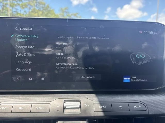 Certified Used 2025 Snow White Pearl Kia LXS image 49