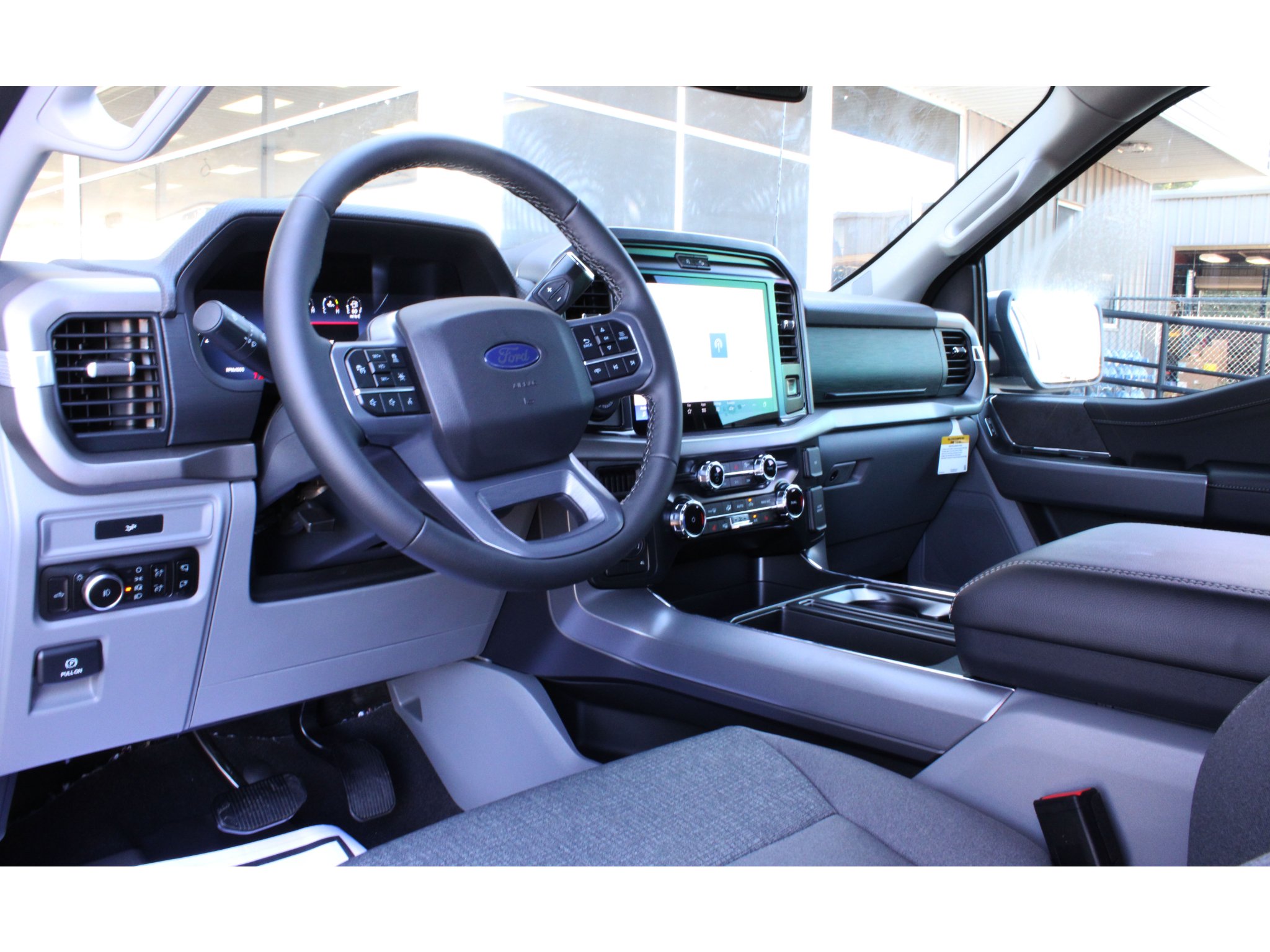 New 2026 Carbonized Gray Metallic Ford XLT image 5