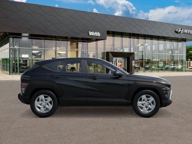 New 2027 Black Hyundai SE image 7
