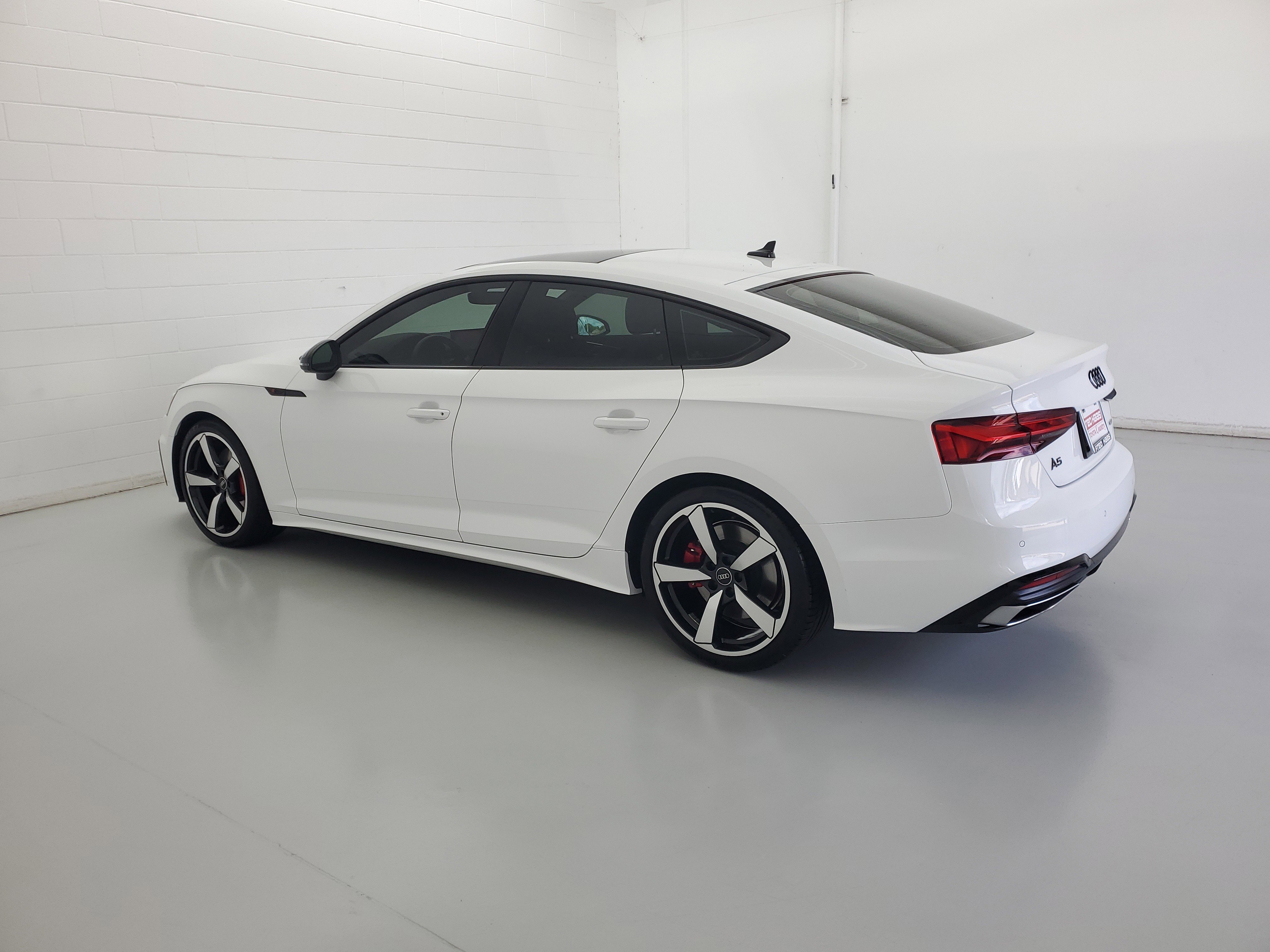 Used 2022 Ibis White Audi Premium Plus image 7
