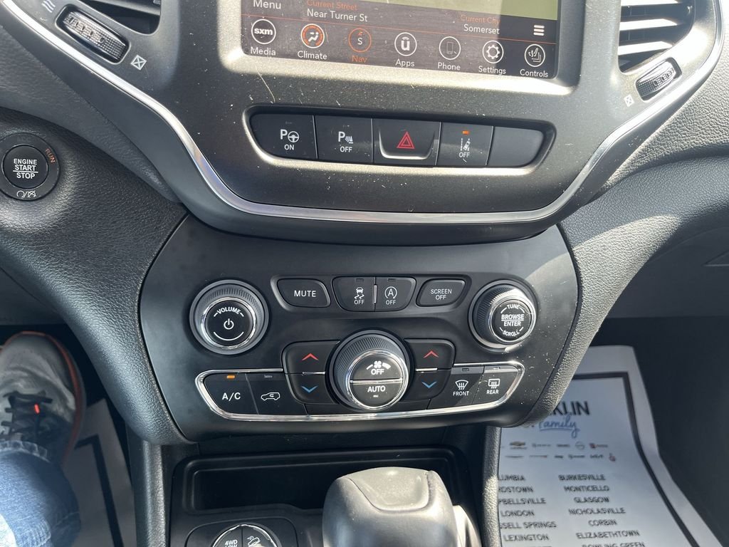 Used 2023 Black Jeep Trailhawk image 25