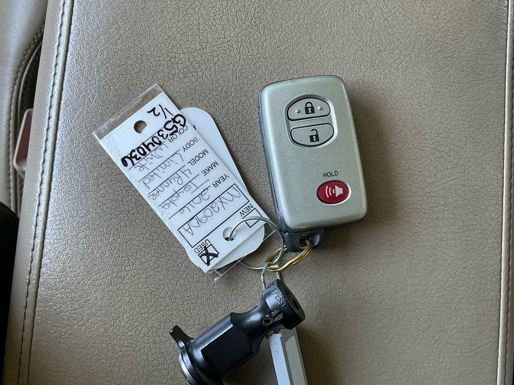 Used 2016 White Toyota Limited image 39