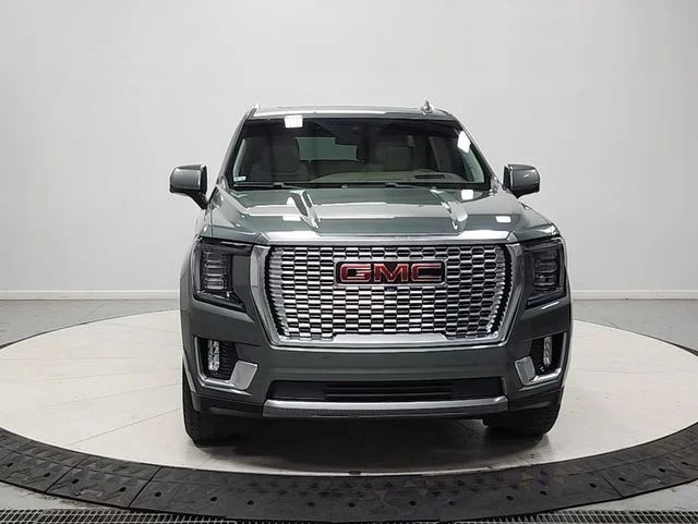 Used 2023 Green GMC Denali image 2