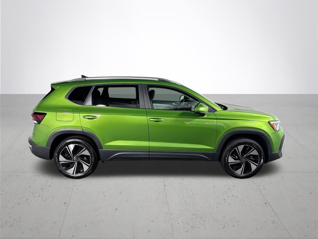 New 2026 Bright Moss Green Metallic Volkswagen 1.5T SE image 5