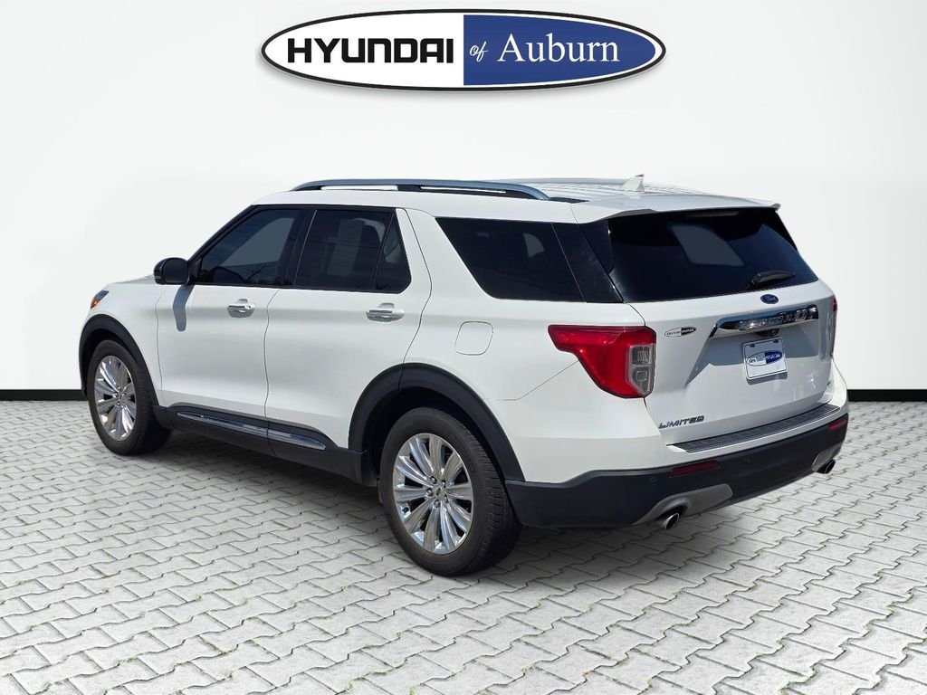 Used 2020 White Ford Limited image 10