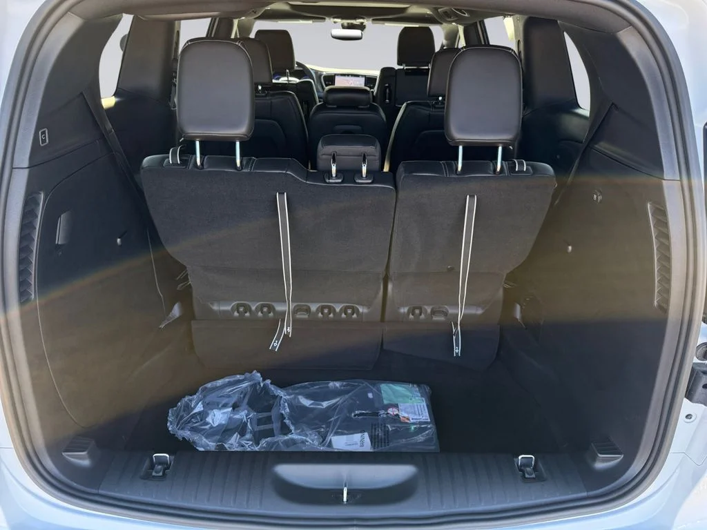 2026 Chrysler Pacifica Select - Photo 20