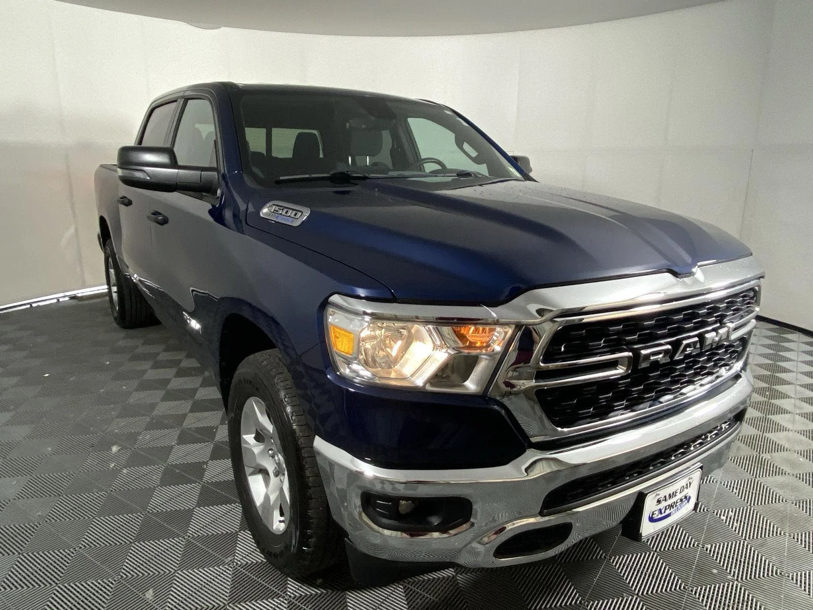 Used 2023 Patriot Blue Pearlcoat Ram Big Horn image 9