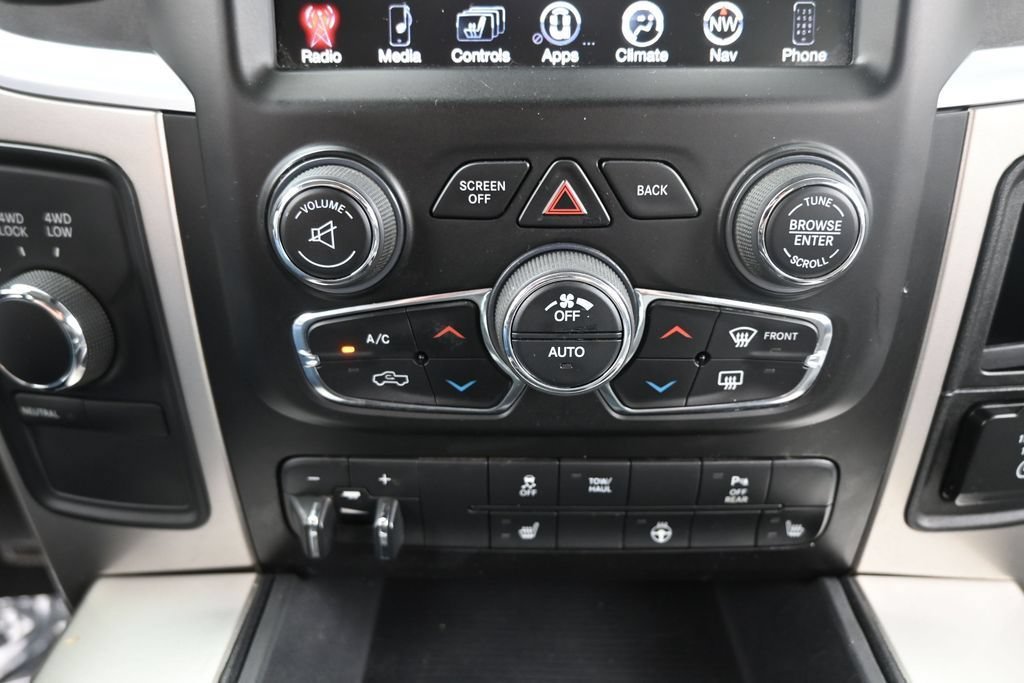 Used 2016 Brilliant Black Crystal Pearlcoat Ram Big Horn image 16