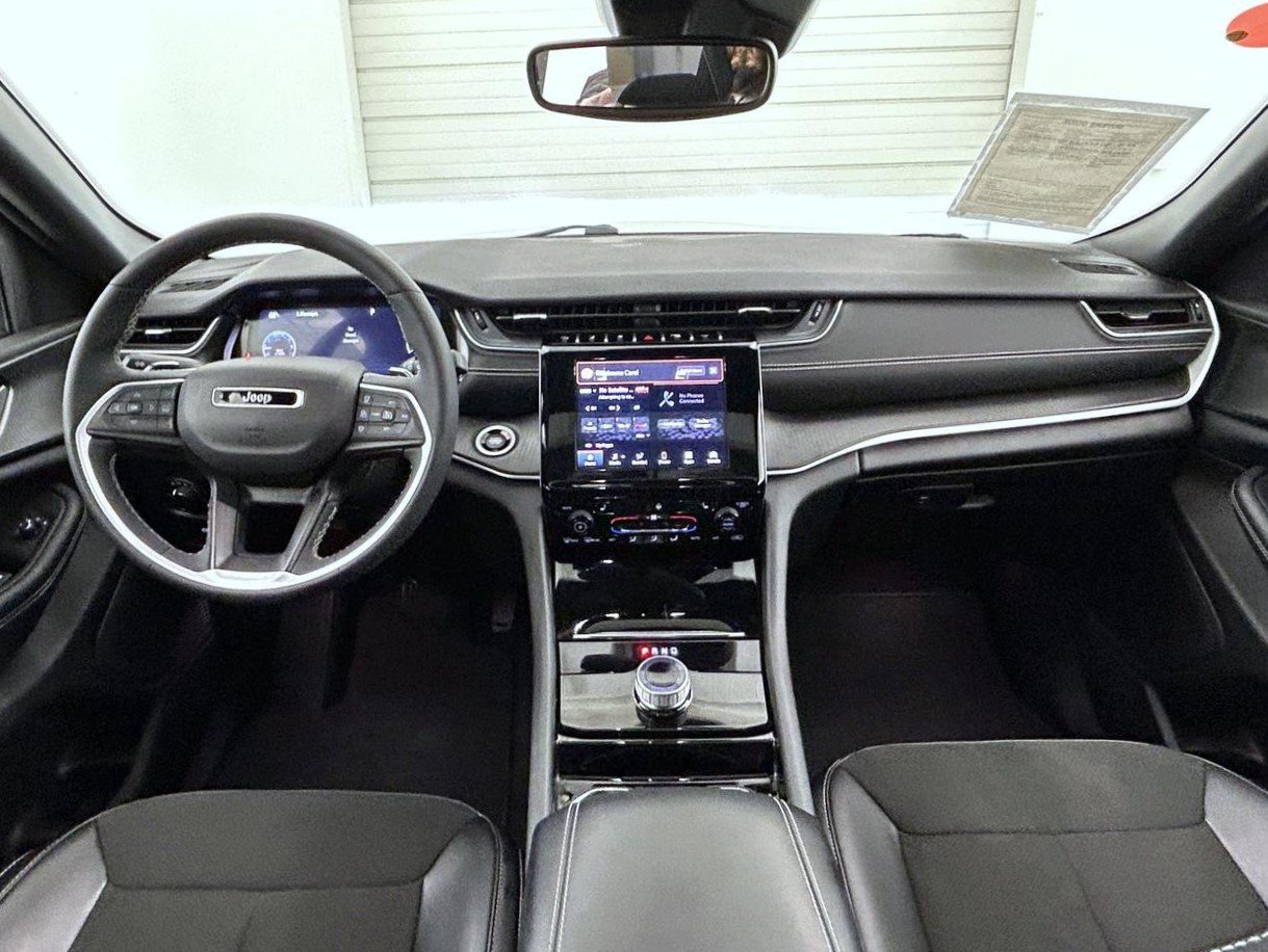Used 2023 White Jeep Altitude X image 13