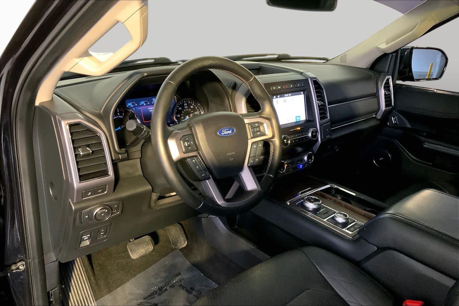 Used 2019 Agate Black Metallic Ford Platinum image 18