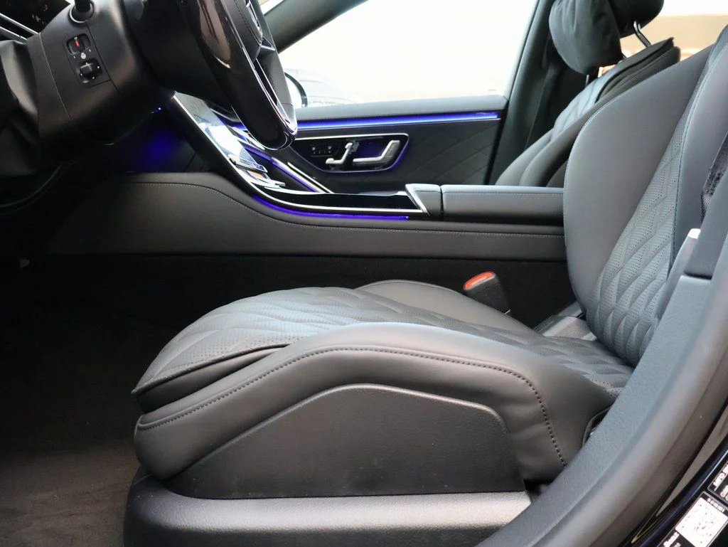 New 2026 Black Mercedes-Benz S 580 image 38