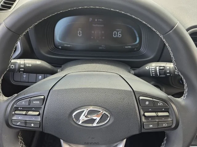 Used 2024 Green Hyundai SEL image 25