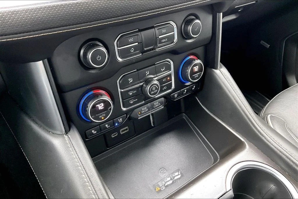 Used 2021 Gray Chevrolet Premier image 24
