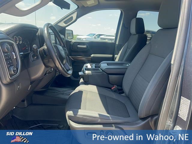 Used 2019 Shadow Gray Metallic Chevrolet RST image 9