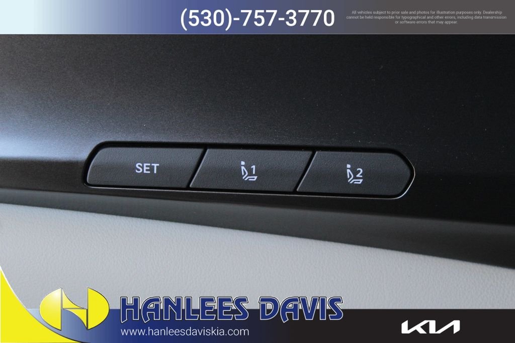 2025 Kia Carnival SX - Photo 34