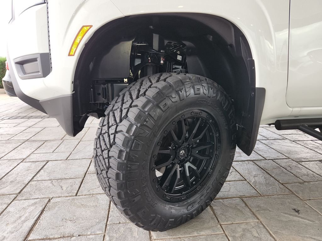 New 2026 White Nissan S 4x4 image 26