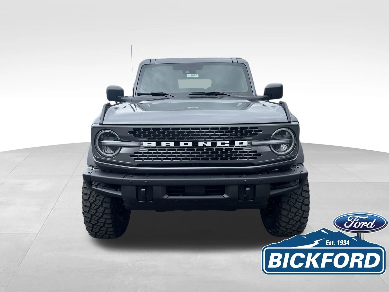 New 2025 Gray Ford Badlands image 2