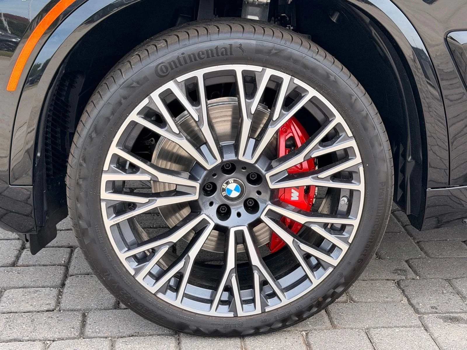 New 2026 Black Sapphire Metallic BMW xDrive40i image 13