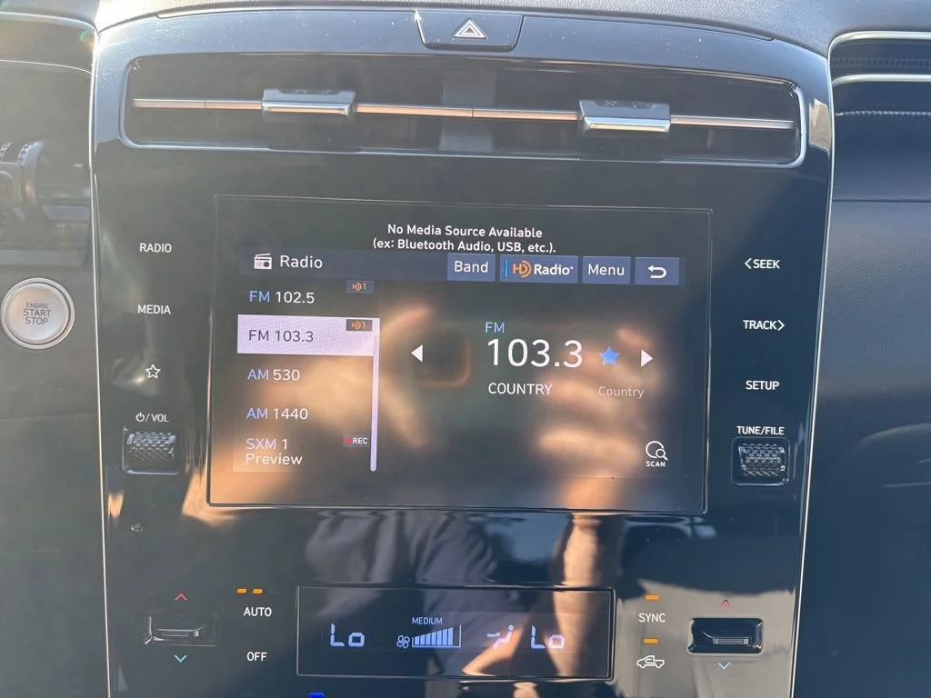 Used 2024  Hyundai SEL image 17