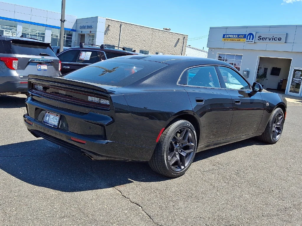 New 2026 Diamond Black Crystal Pearlcoat Dodge Scat Pack Plus image 8