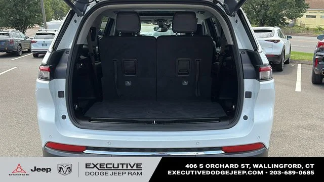 Used 2023 White Jeep Limited image 26