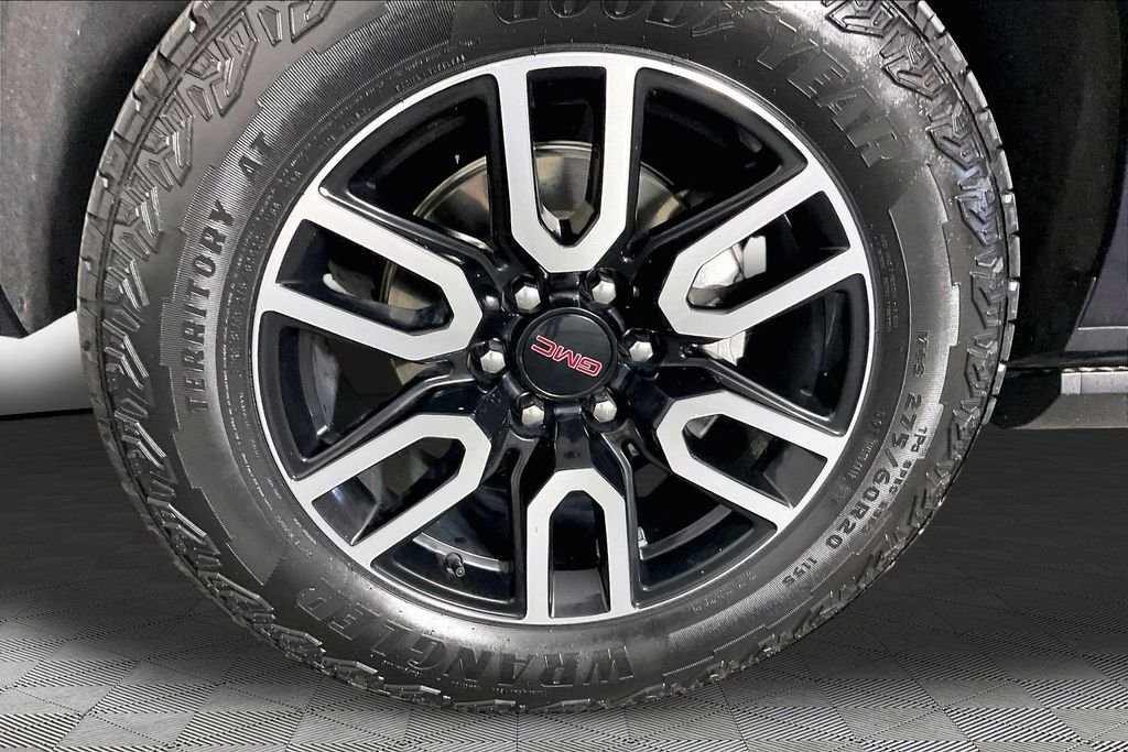 Used 2024 Blue GMC AT4 image 32