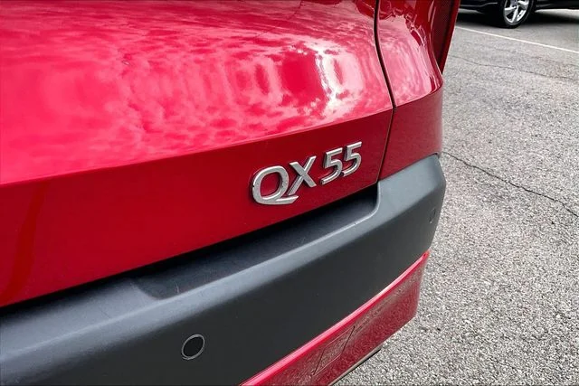 Used 2023 Red INFINITI SENSORY image 8